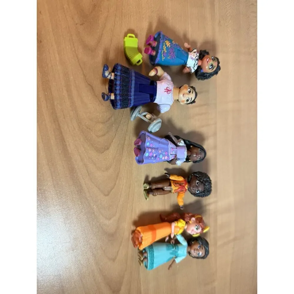 Encanto Figures Play Lot Miniature Mirabel And More Madrigals